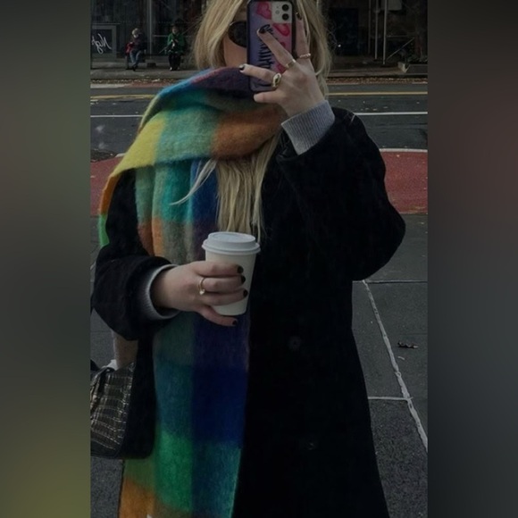 🆕 NWT Etereo Blanket Scarf - Picture 2 of 7